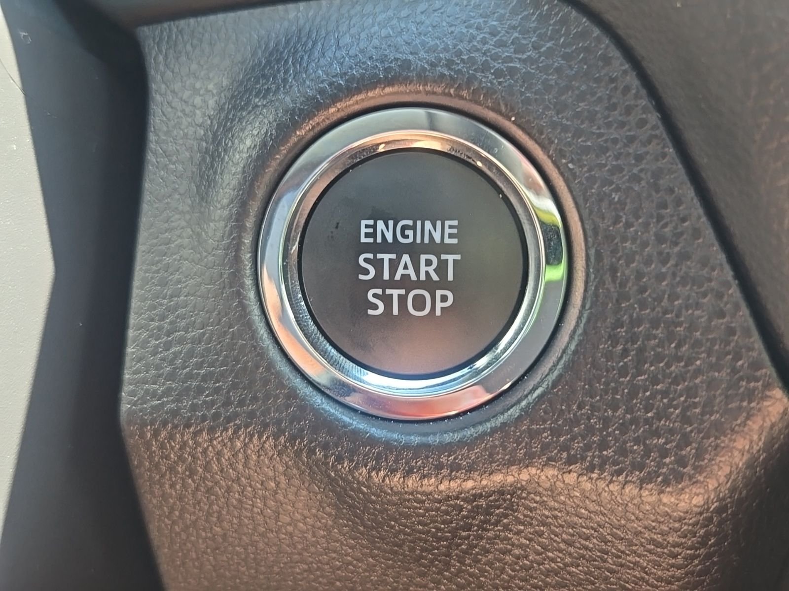 Used 2025 White Toyota XLE image 44