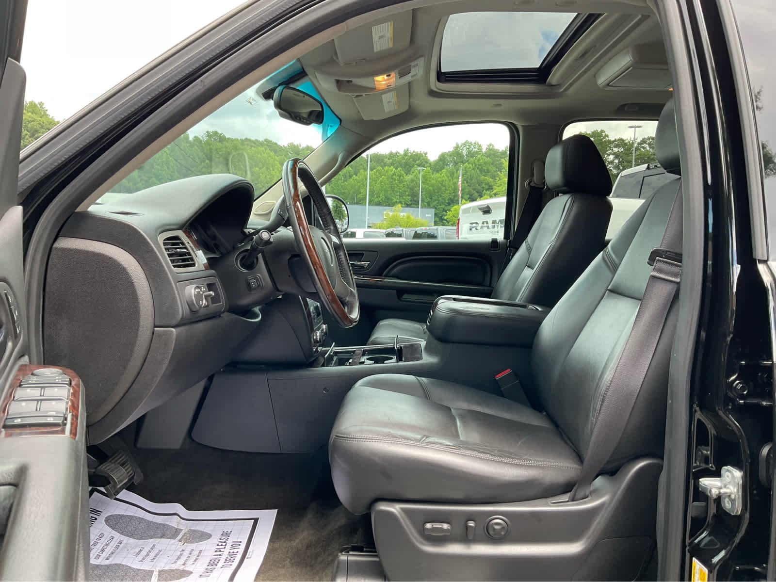 Used 2013 Onyx Black GMC Denali image 10