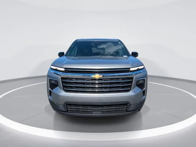 Used 2025 Gray Chevrolet LT image 3