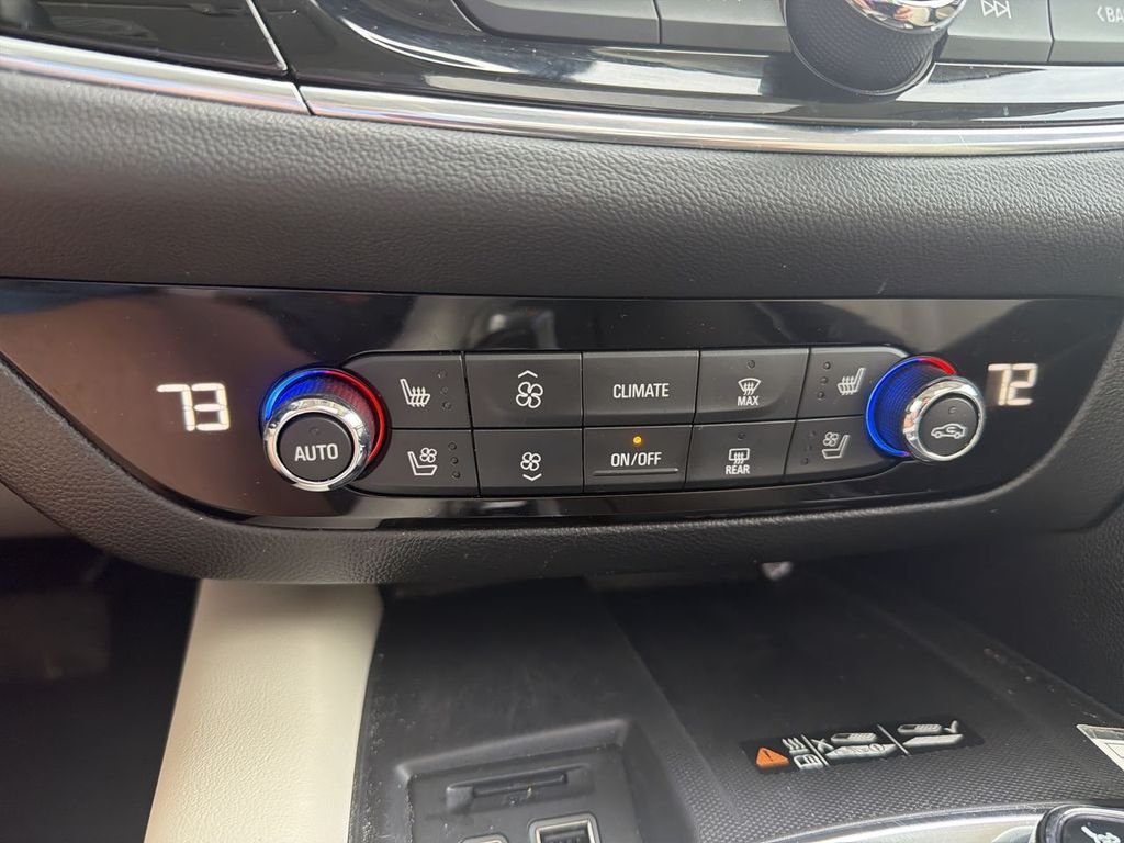 Used 2023 White Buick Avenir image 17