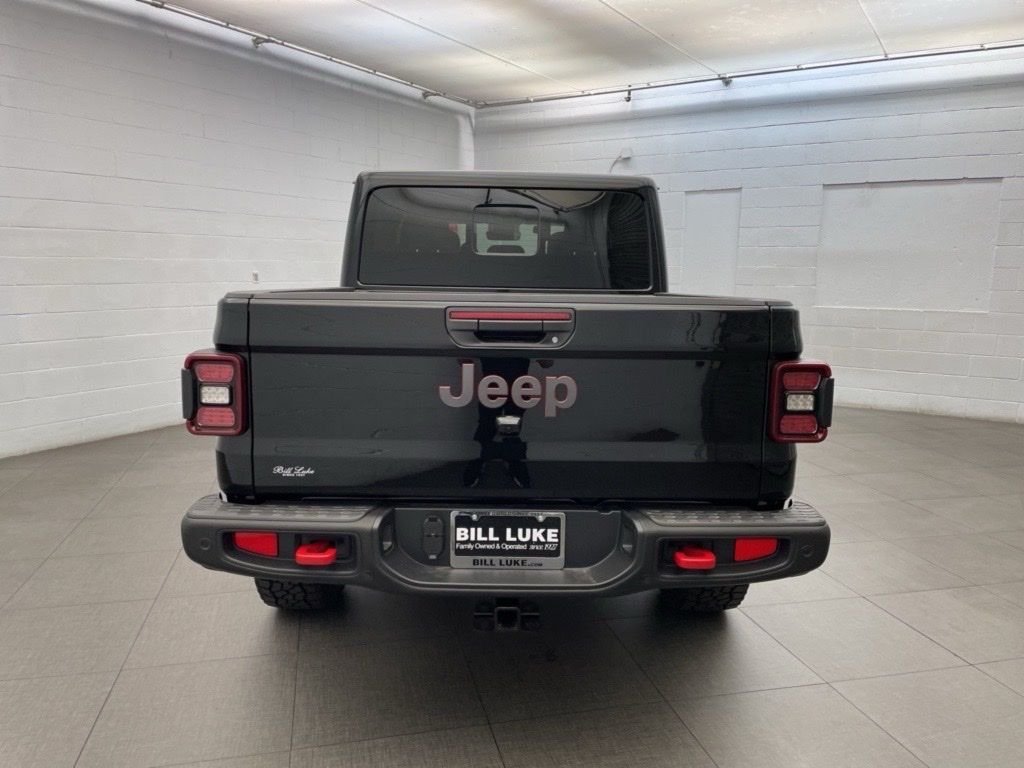 New 2026 Black Clear-Coat Exterior Paint Jeep Rubicon X image 4