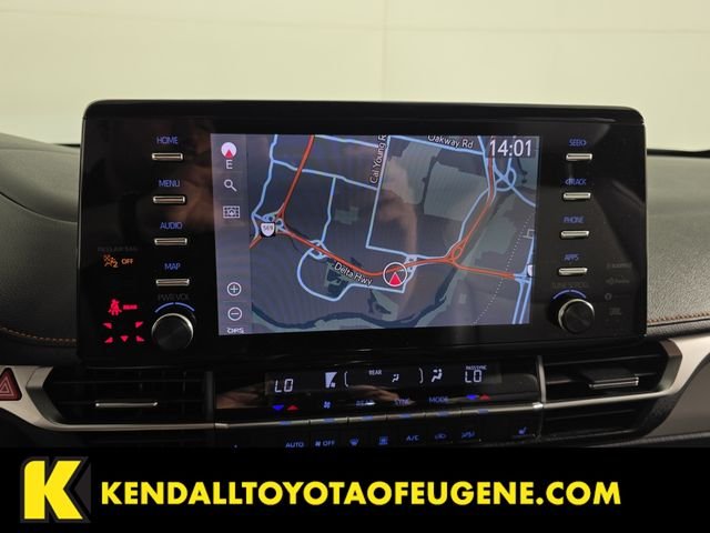 Used 2022 White Toyota XLE image 18