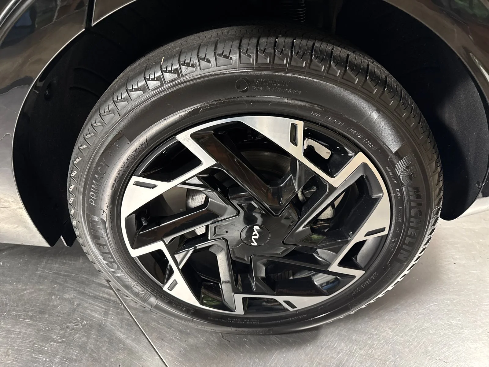 Used 2024 Ebony Black Kia SX-Prestige image 12