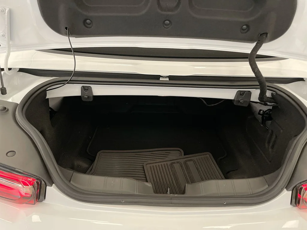 Used 2024 Summit White Chevrolet LT image 26