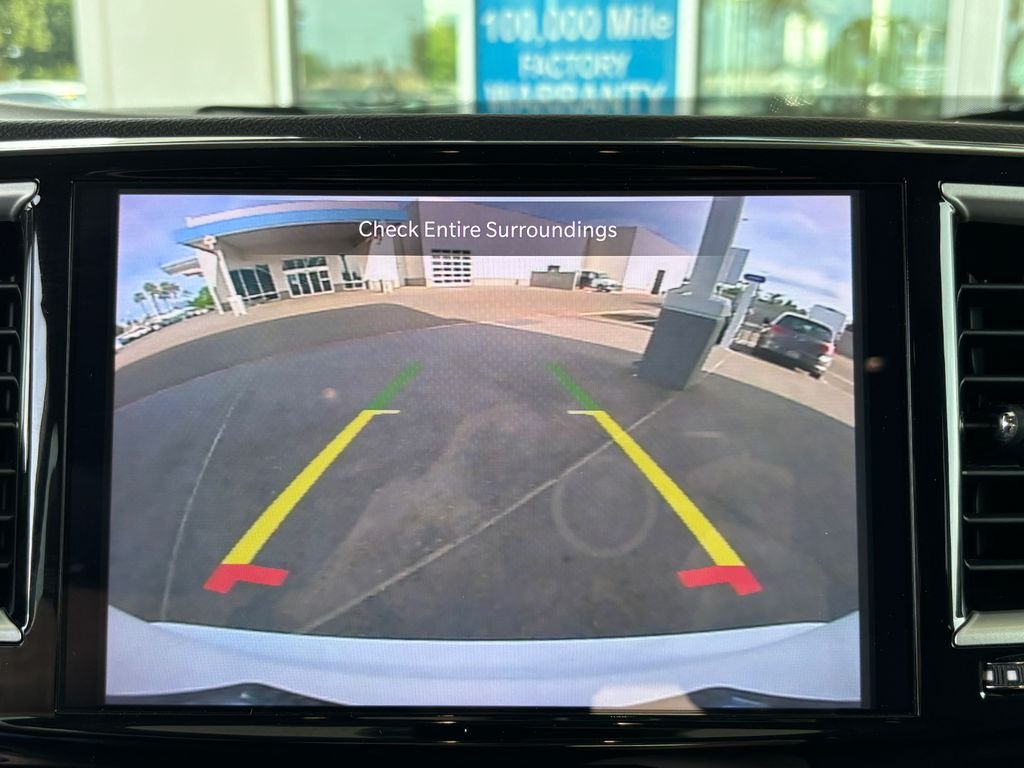 2024 Chrysler Pacifica Touring L - Photo 32
