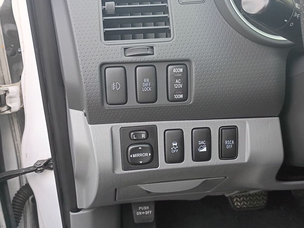 Used 2012 Super White Toyota Base image 20
