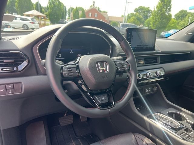 2025 Honda Pilot Black Edition - Photo 23