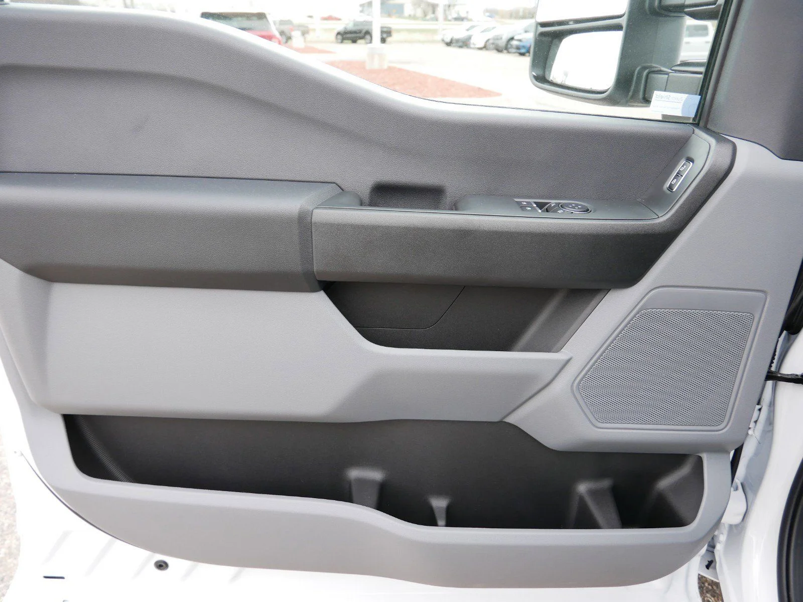 New 2024 Oxford White Ford F-350® XL image 12