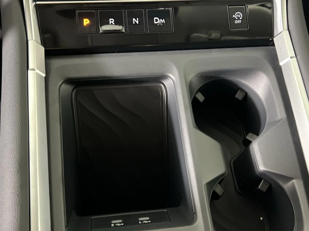 2025 Nissan Armada SV - Photo 21