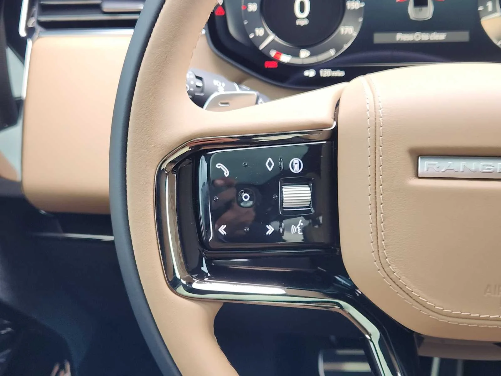 New 2026 Carpathian Grey LAND ROVER Dynamic SE image 27