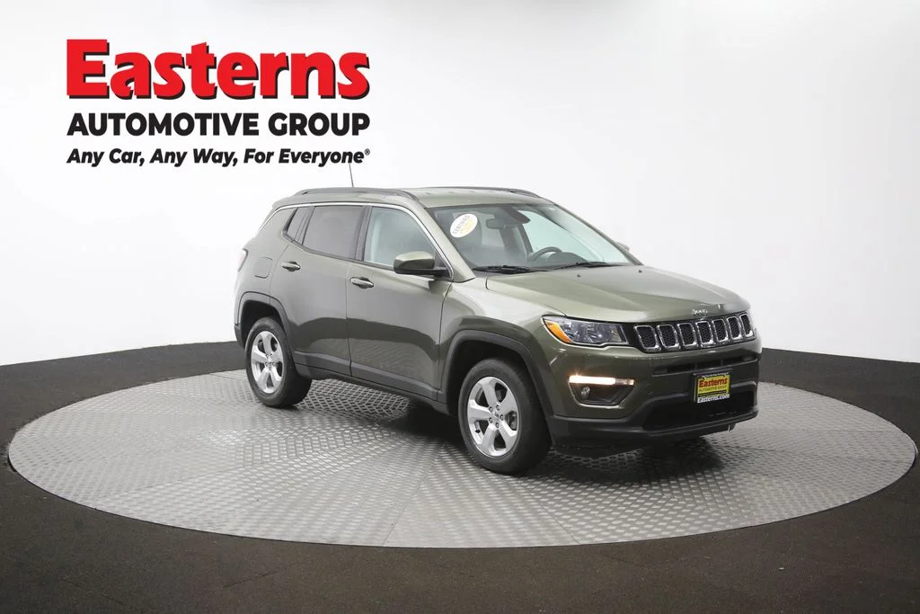 Used 2021 Green Jeep Latitude image 50