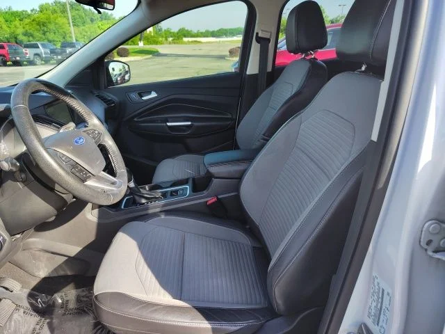 Used 2017 White Ford SE image 11