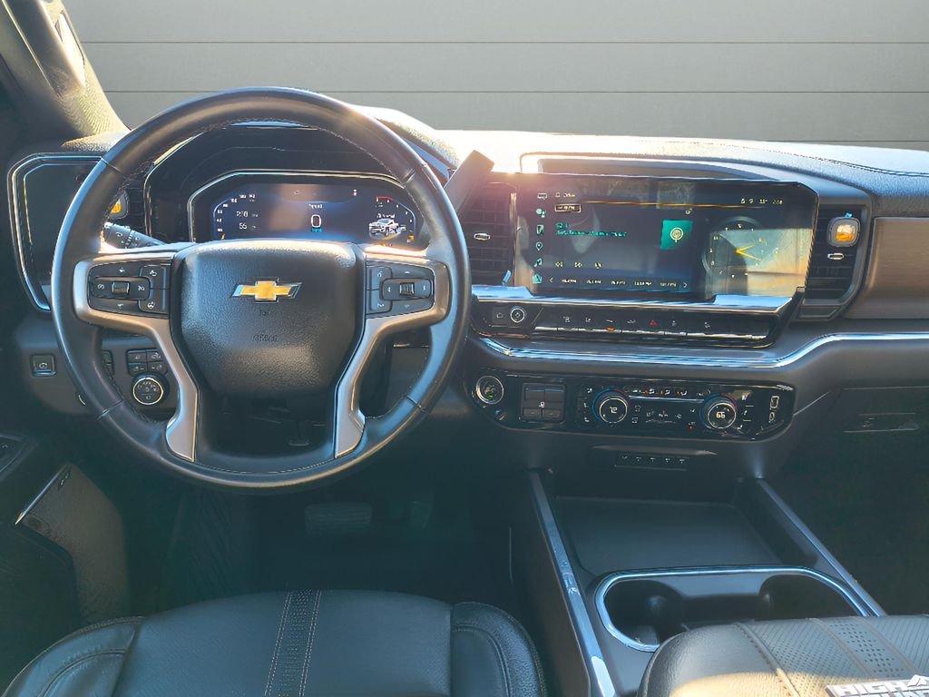 Used 2024 Sterling Gray Metallic Chevrolet High Country Premium Z71 image 33