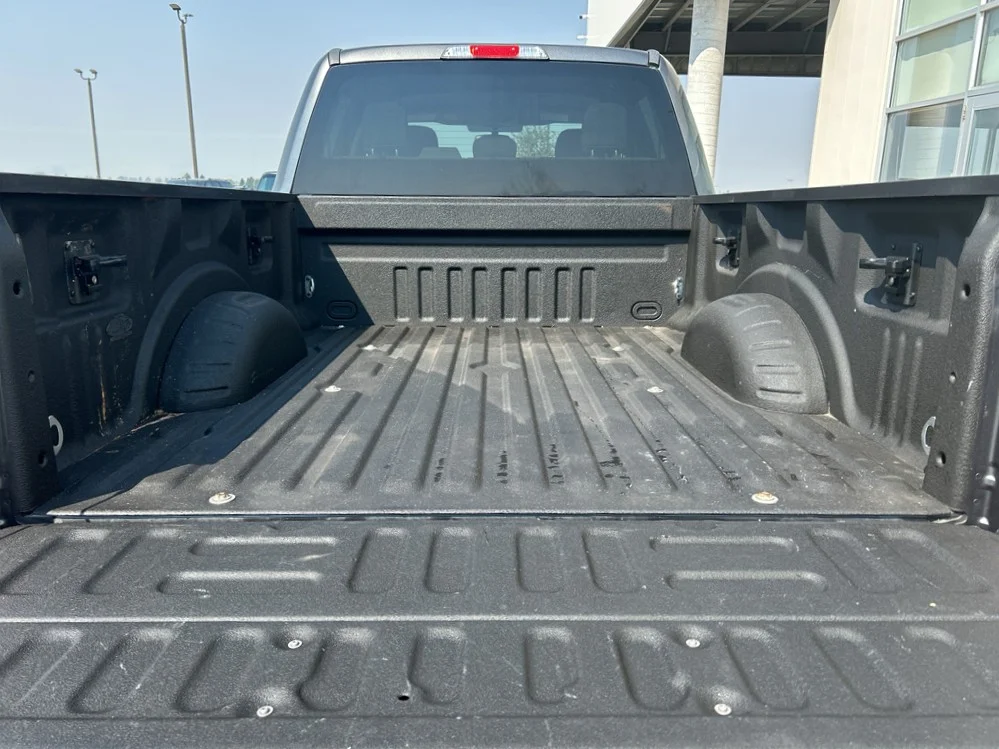 Used 2017 Magnetic Metallic Ford XLT image 24