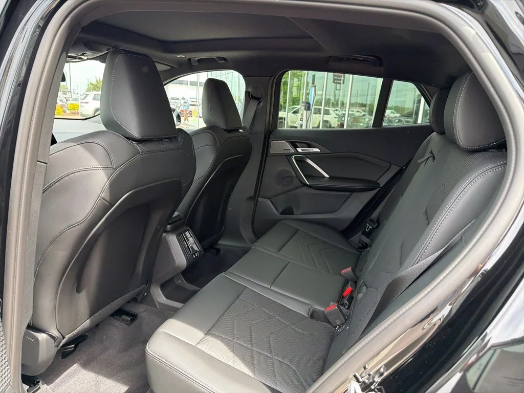 New 2026 Black Sapphire Metallic BMW xDrive28i image 26