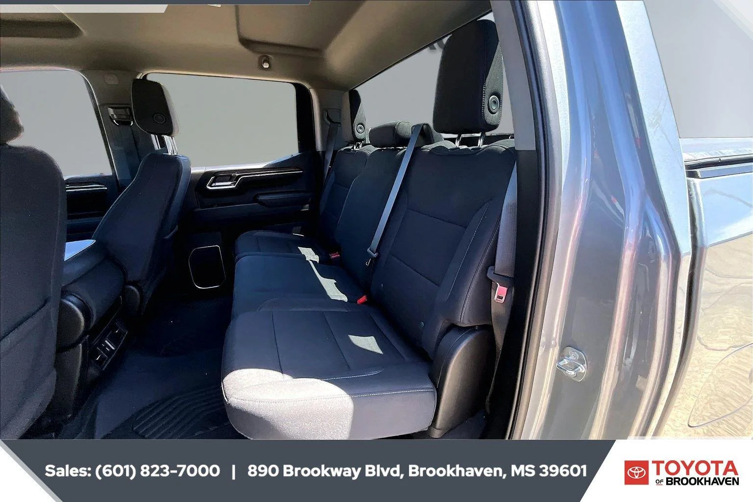 Used 2024 Sterling Gray Metallic Chevrolet LT Trail Boss image 19