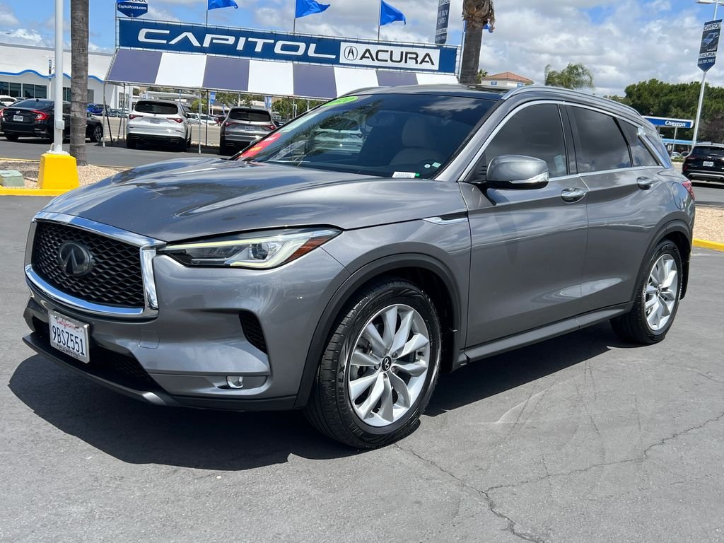 Used 2020 Gray INFINITI LUXE image 3