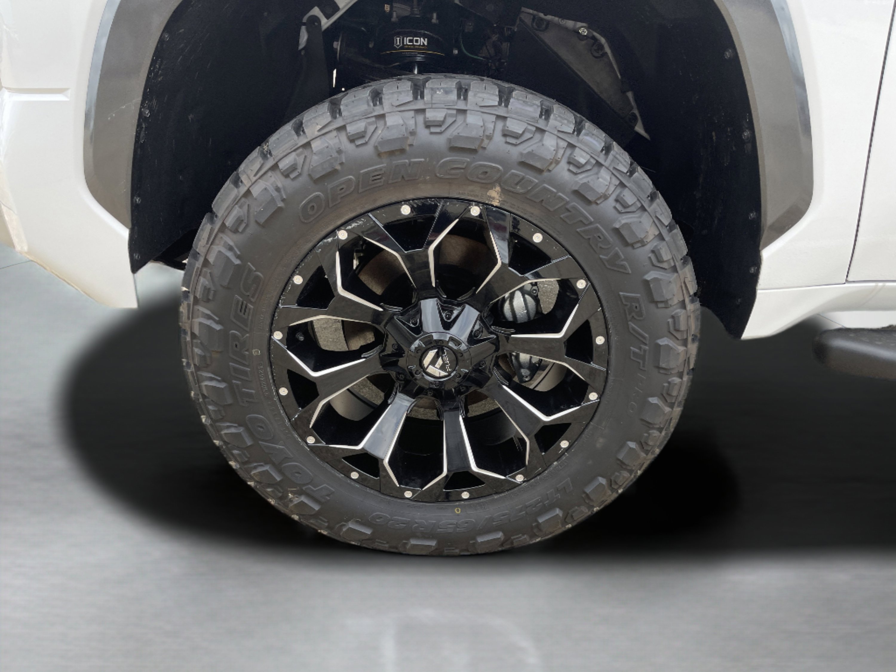 New 2026 Ice Cap Toyota  Limited image 28