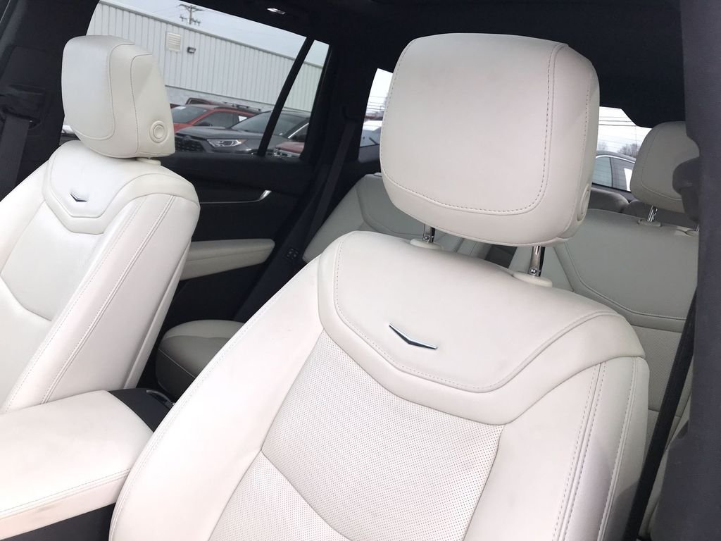 Used 2023 Black Cadillac Sport image 11