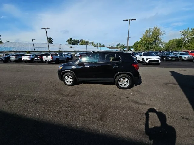 Used 2022 Black Chevrolet LT image 11