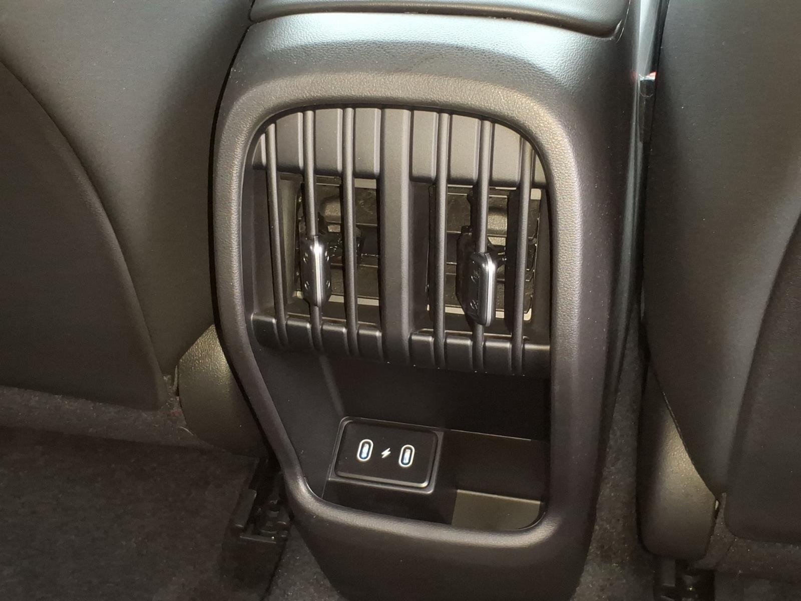 Used 2026 Atlas White Hyundai Limited image 28