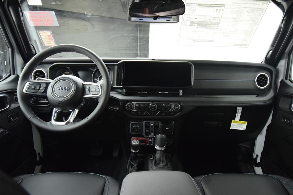 New 2026 Bright White Clearcoat Jeep  image 38