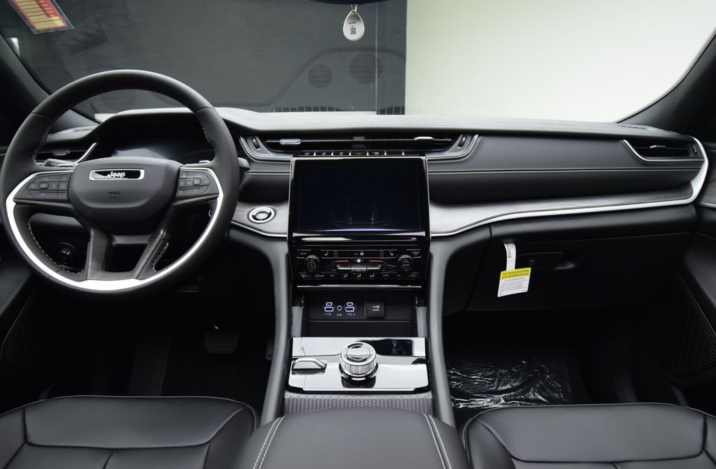 2025 Jeep Grand Cherokee Limited - Photo 28