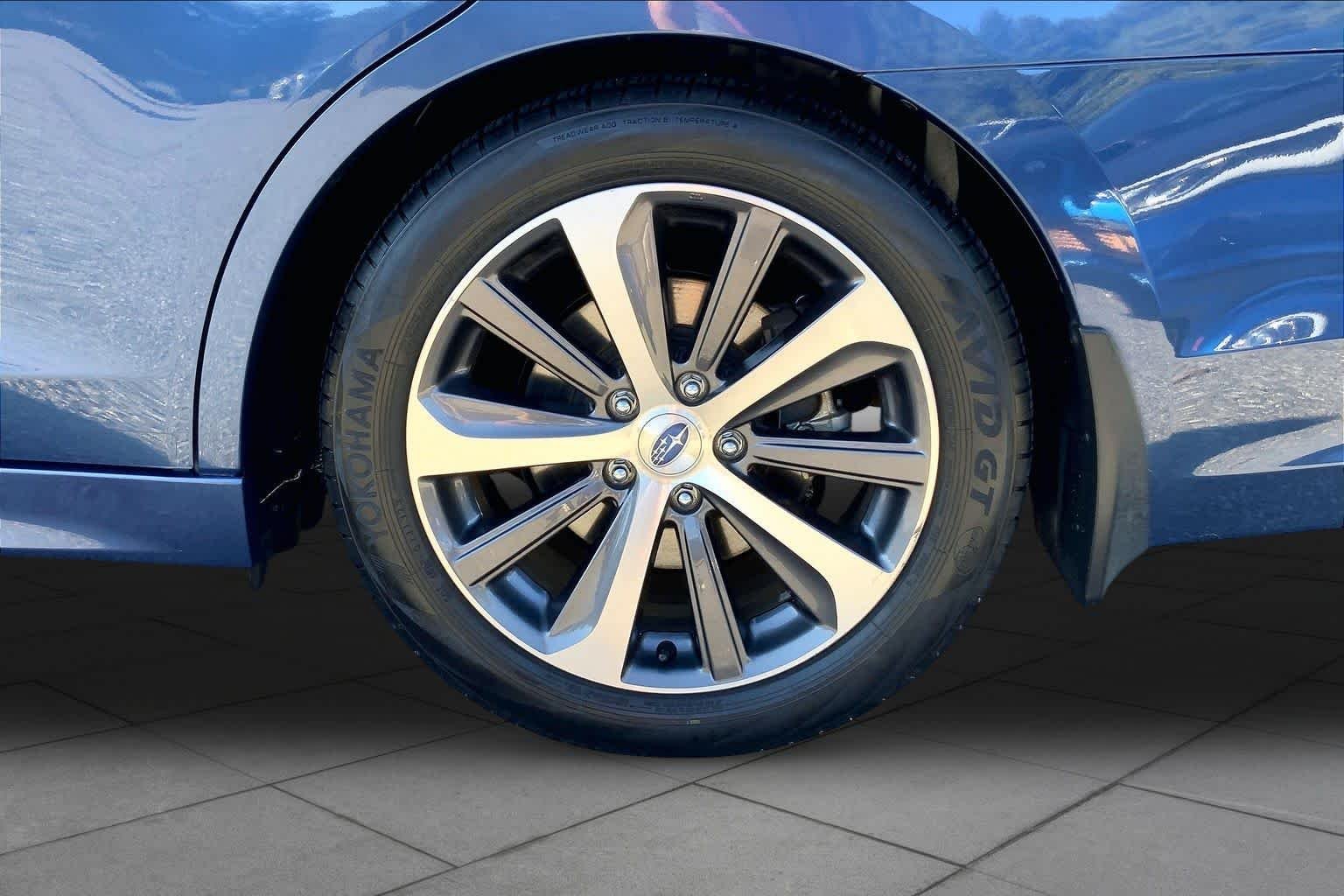 Used 2019 Abyss Blue Pearl Subaru Limited image 10