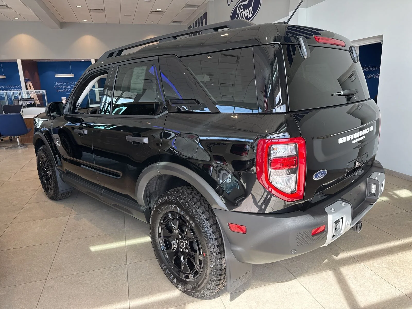 New 2025 Shadow Black Ford Outer Banks® image 4
