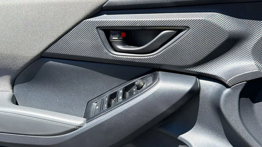 New 2026 CRYSTAL BLACK SILICA Subaru Premium image 22