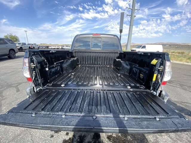 Used 2010 Gray Toyota Base V6 image 22