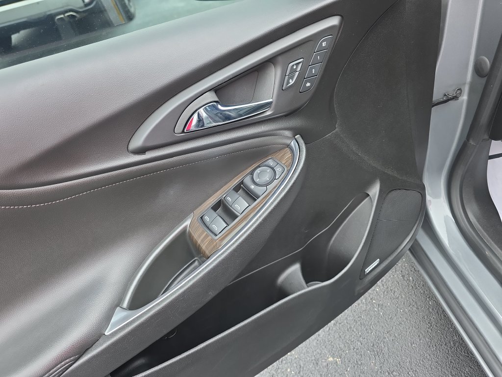 Used 2023 Gray Chevrolet LT image 13