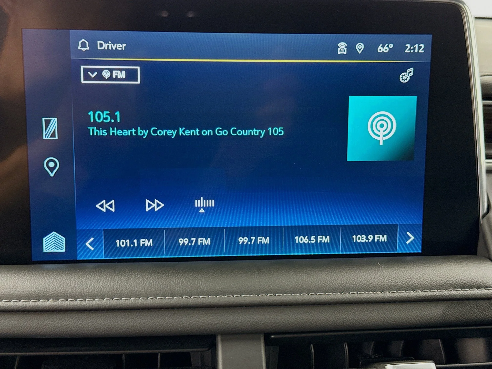 Used 2023 Sterling Gray Metallic Chevrolet LT image 17