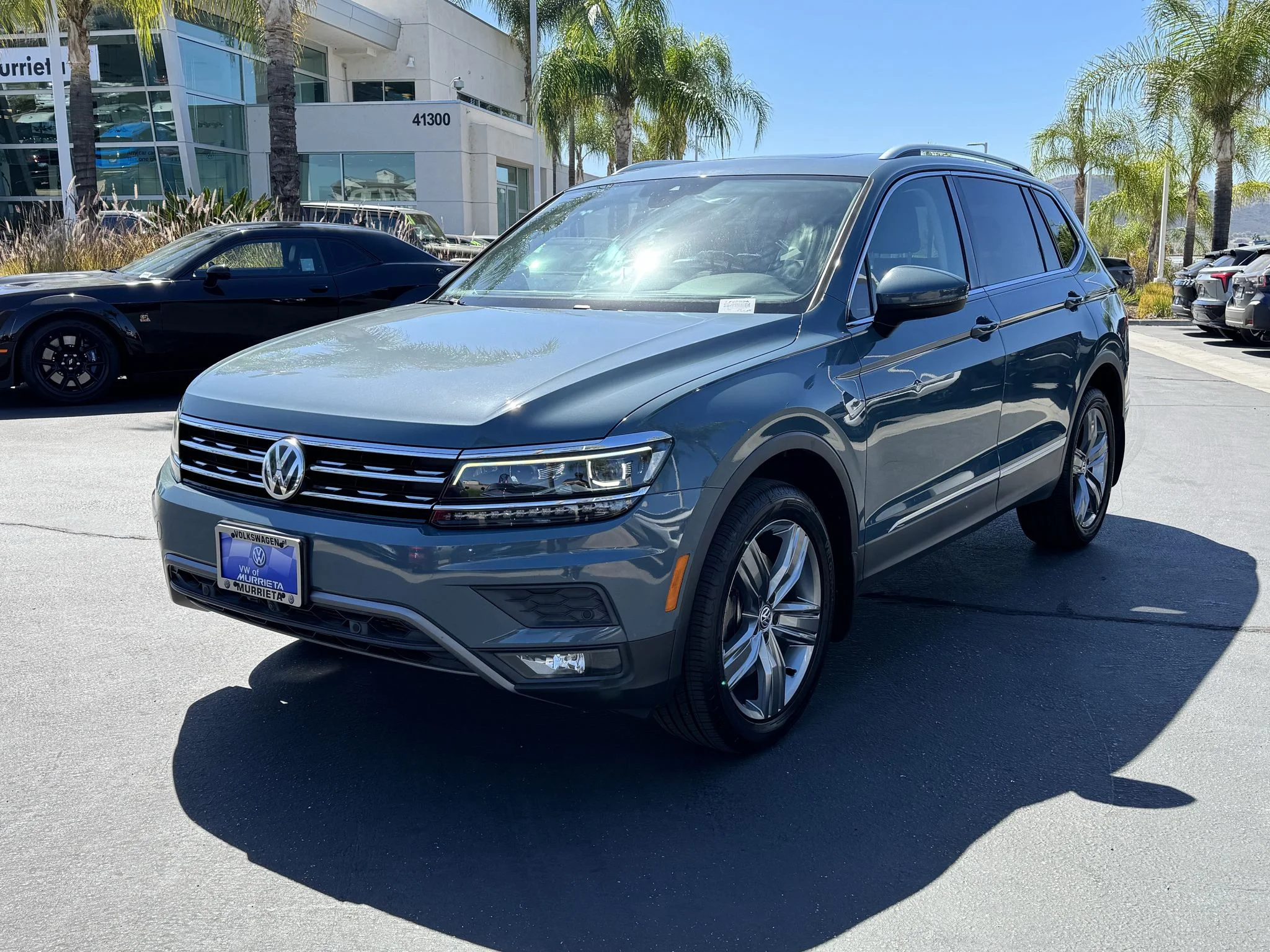 Used 2019 Stone Blue Metallic Volkswagen SEL Premium image 3
