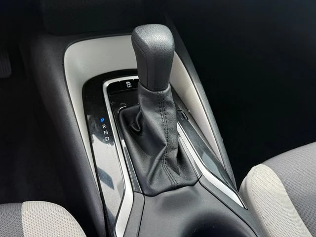 Certified Used 2025  Toyota LE image 18