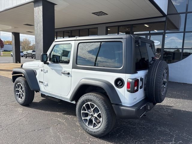 New 2026 Bright White Clear-Coat Exterior Paint Jeep Sport S image 4