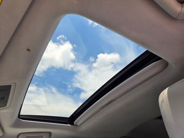 Used 2017 Silver Lexus 350 image 10
