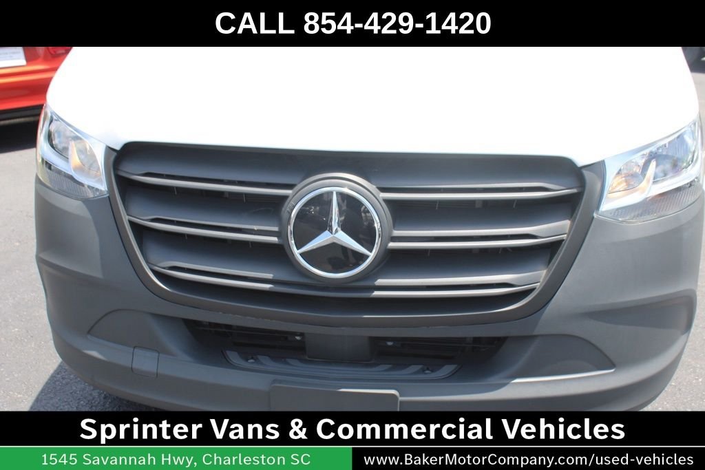 New 2025 Arctic White Mercedes-Benz Cargo 170 WB image 21