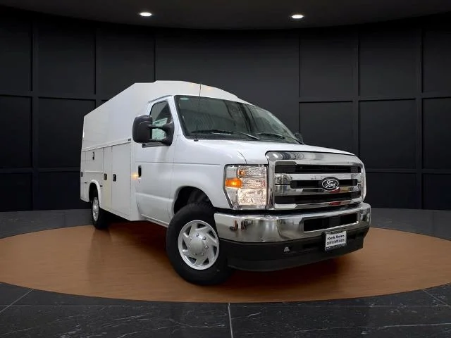2026 Ford E-350SD KUV