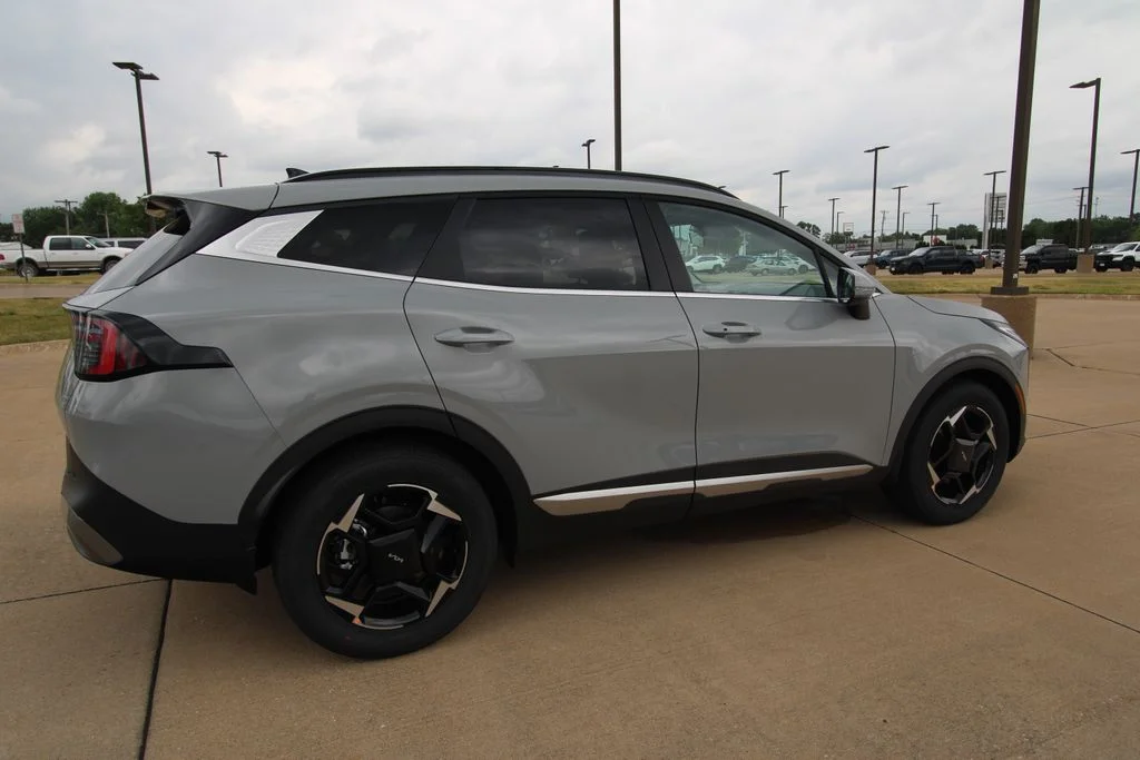 New 2026 Gray Kia EX image 5