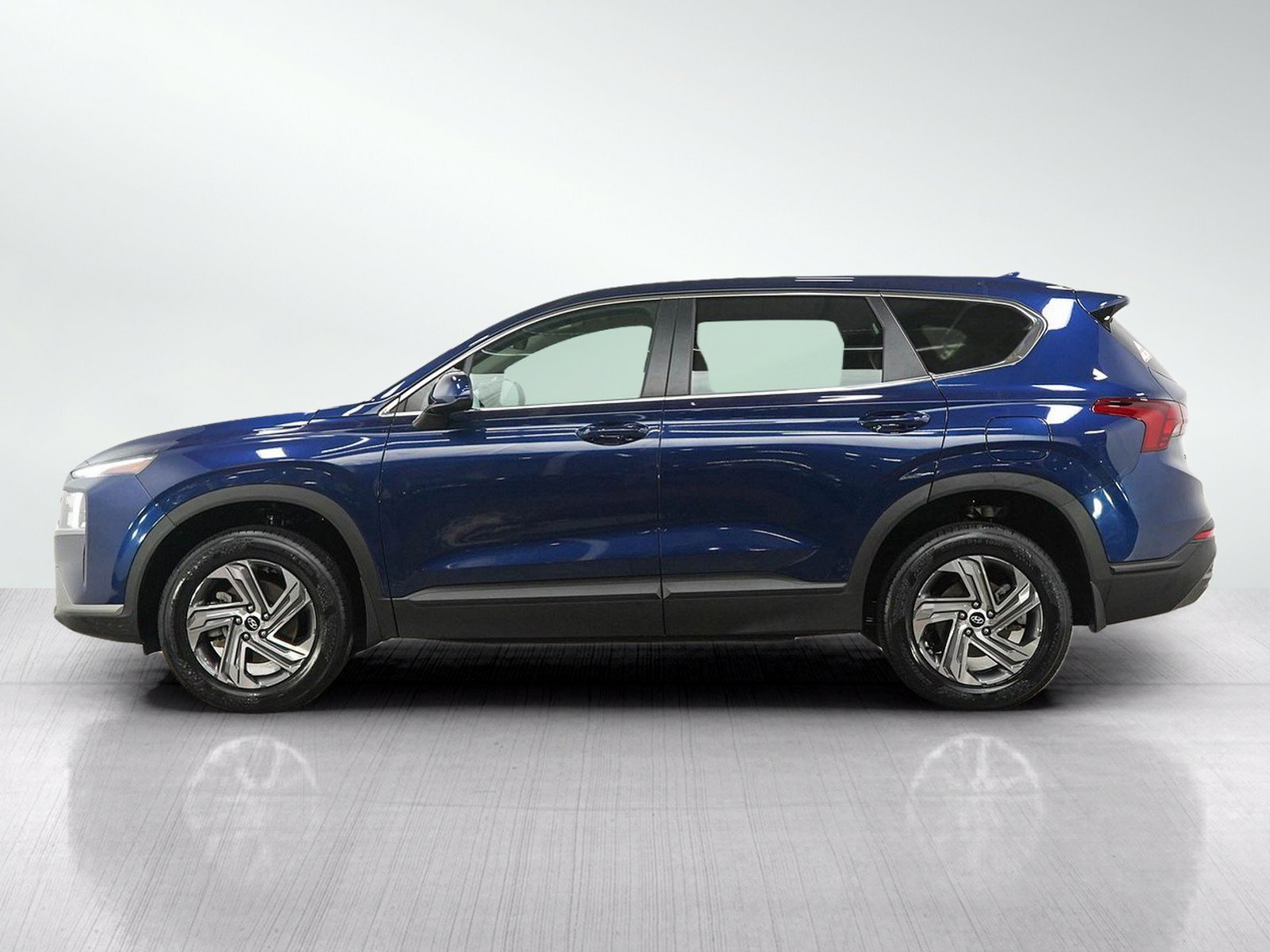 Used 2023 Hyundai Santa Fe SE with VIN 5NMS1DAJ3PH581654 for sale in Minneapolis, Minnesota