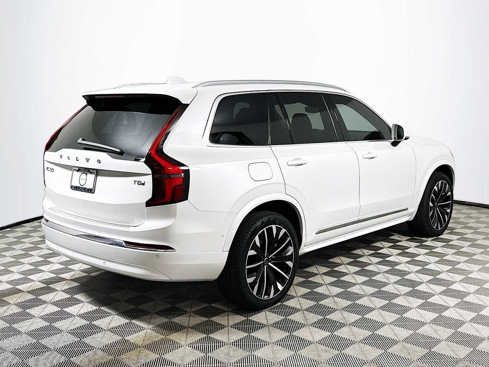 2025 Volvo XC90 Ultra - Photo 7