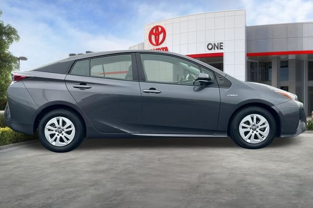 Used 2016 Gray Toyota Two image 3