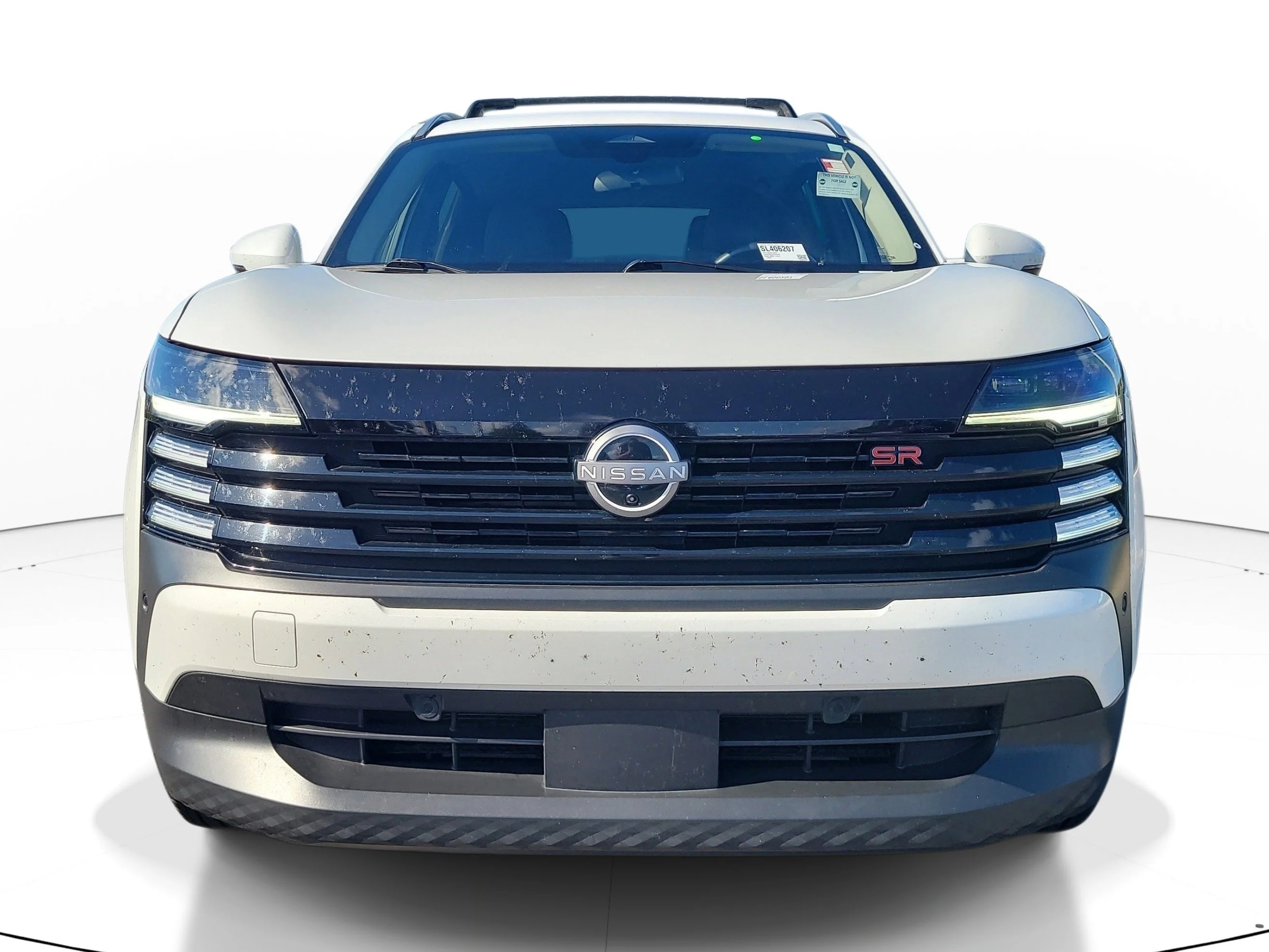 Used 2025 Aspen White Tricoat Nissan SR image 2
