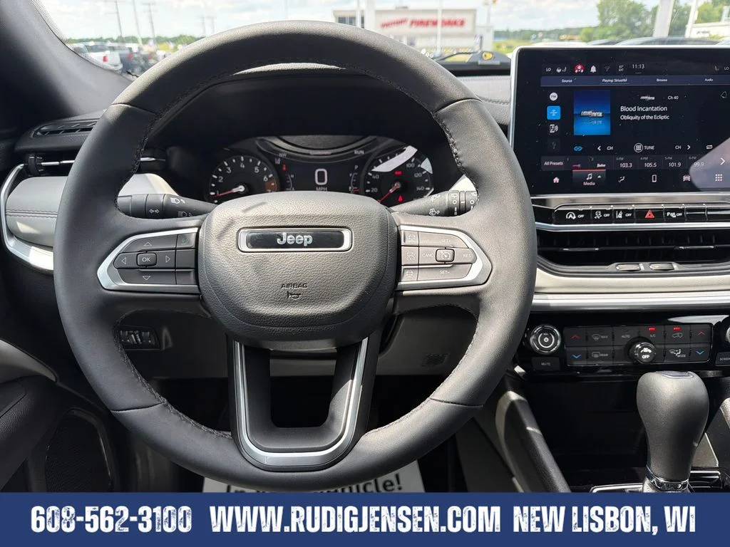 Used 2025 White Jeep Limited image 14