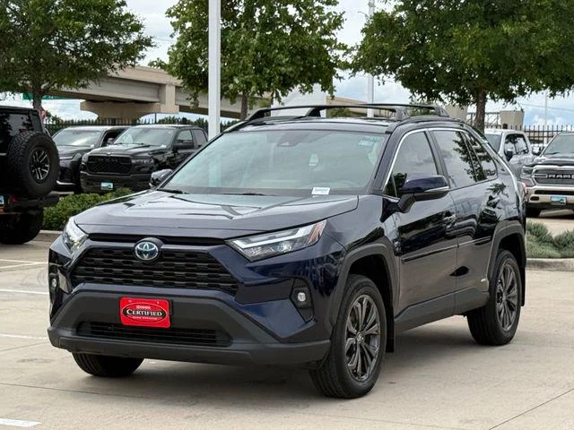 Certified Used 2024  Toyota XLE Premium image 33