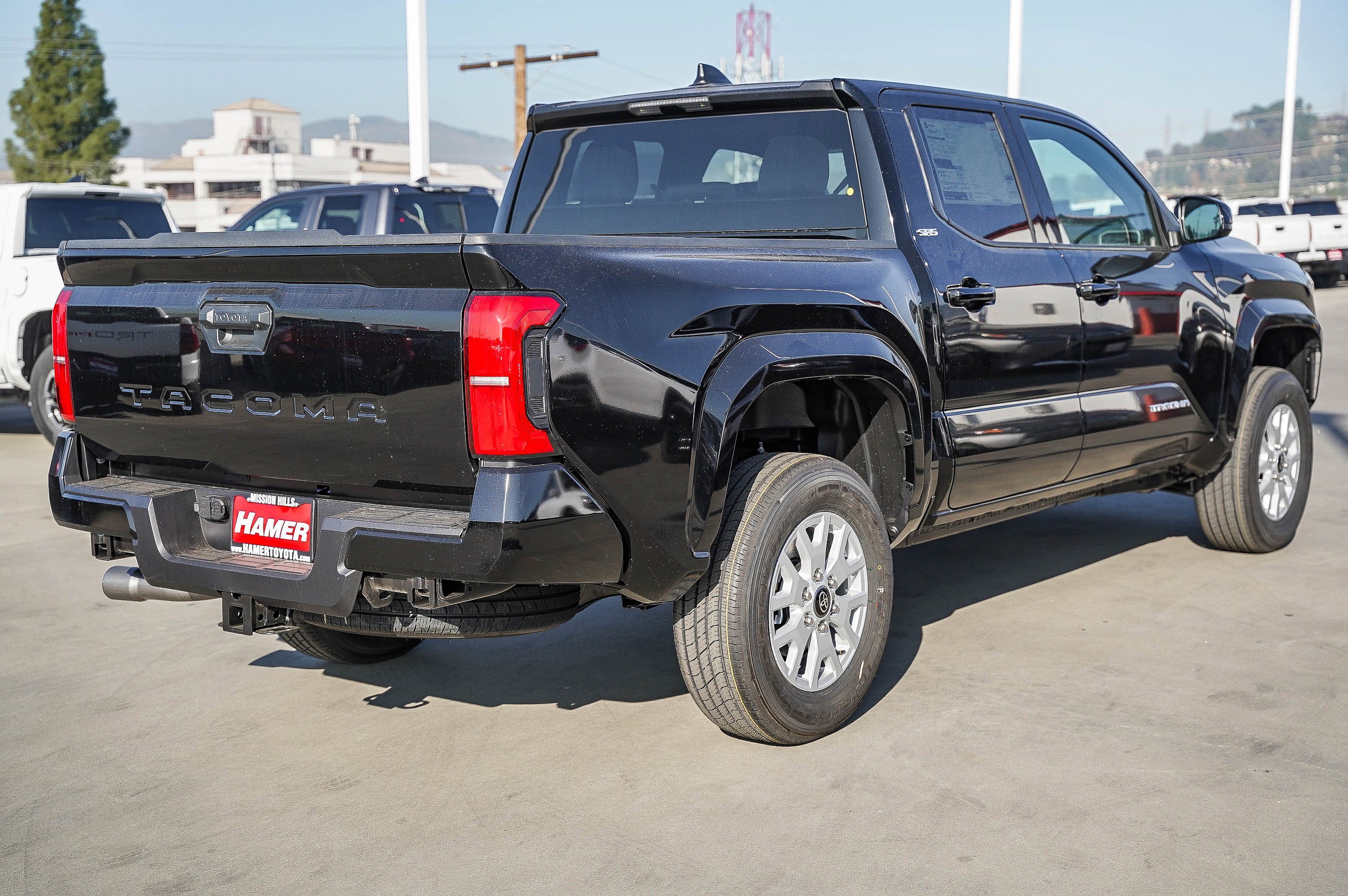 2026 Toyota Tacoma SR5 - Photo 7