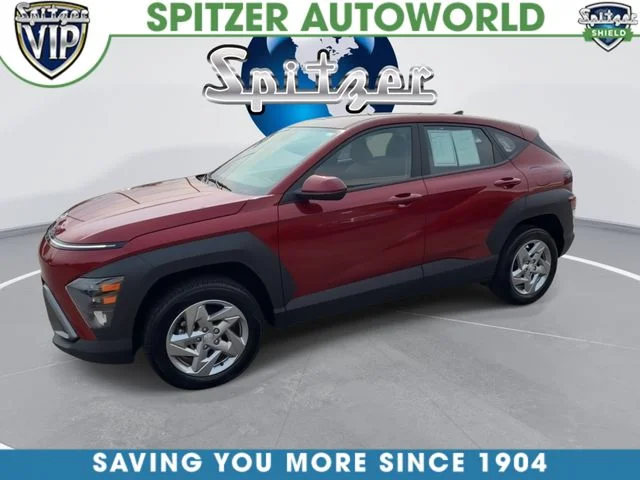 Used 2024 Red Hyundai SE image 4