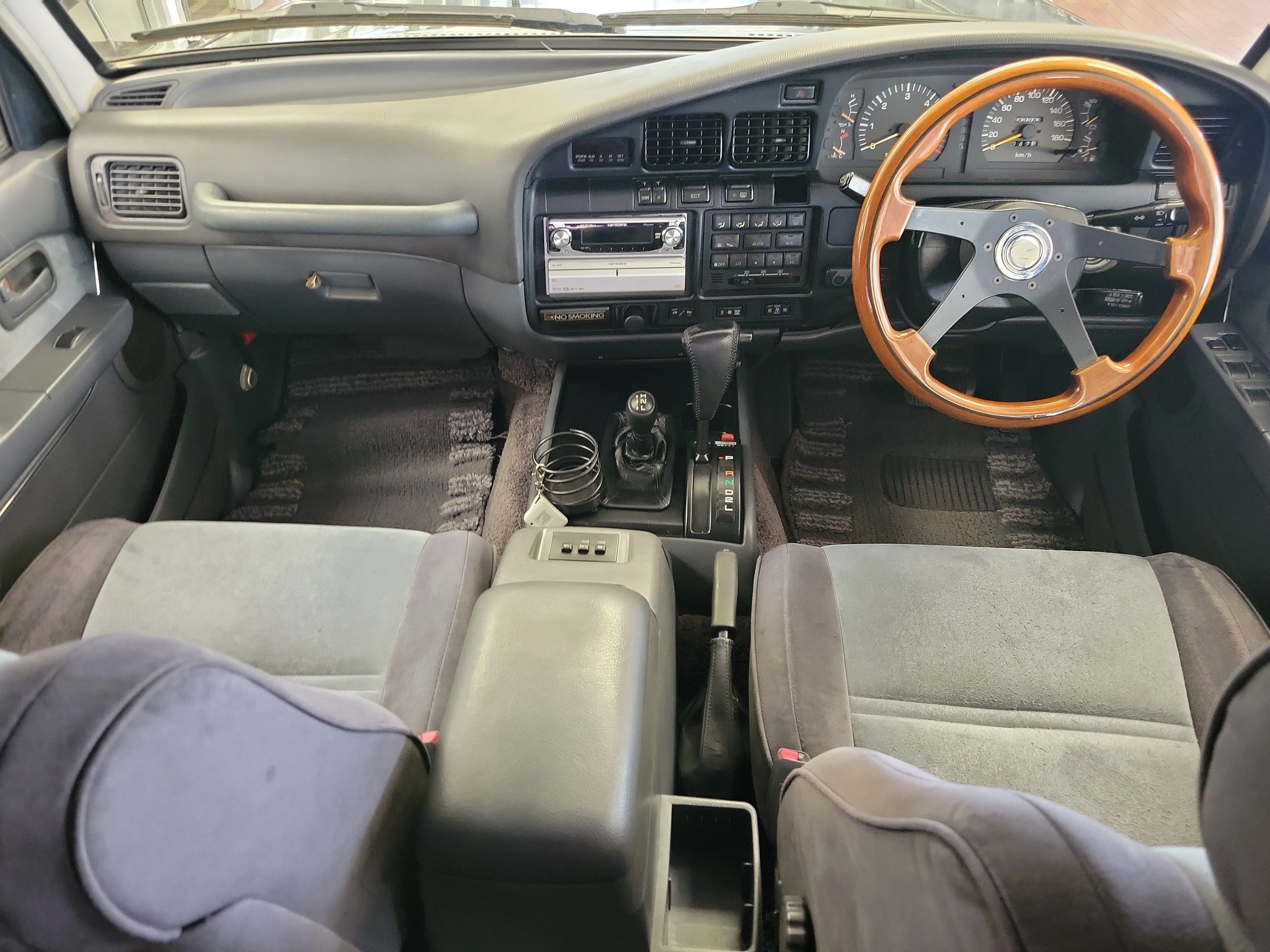 Used 1993 Green Toyota Base image 13