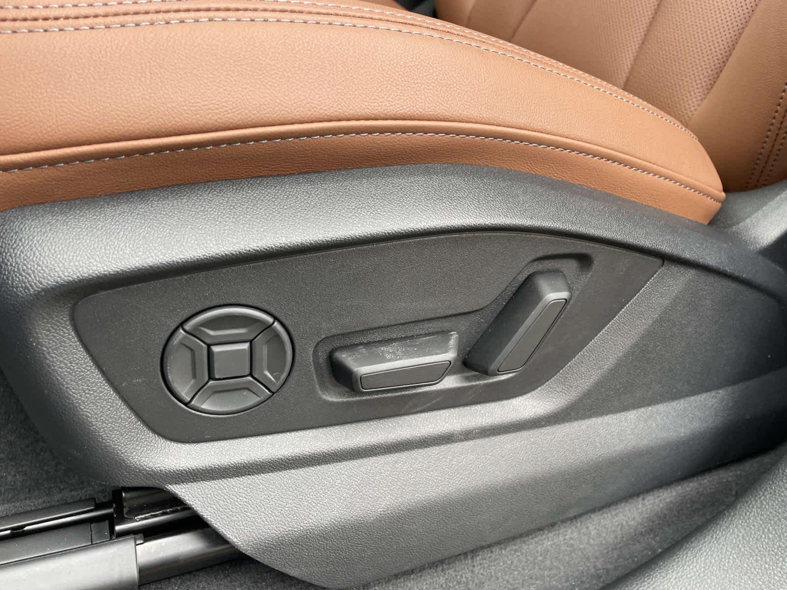 New 2026 3M3M/ Audi Premium Plus image 13